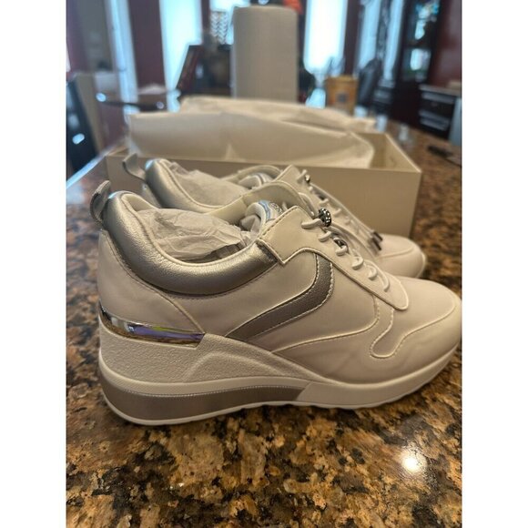 NIB Anne Klein Women's Maze Lace Up Sneakers Shoes SIZE 5.5 - Picture 4 of 8